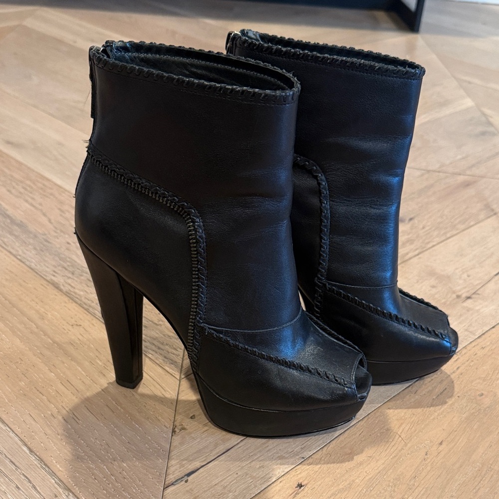 Black Women's Peep-Toe Ankle high heeled Boots - size 7